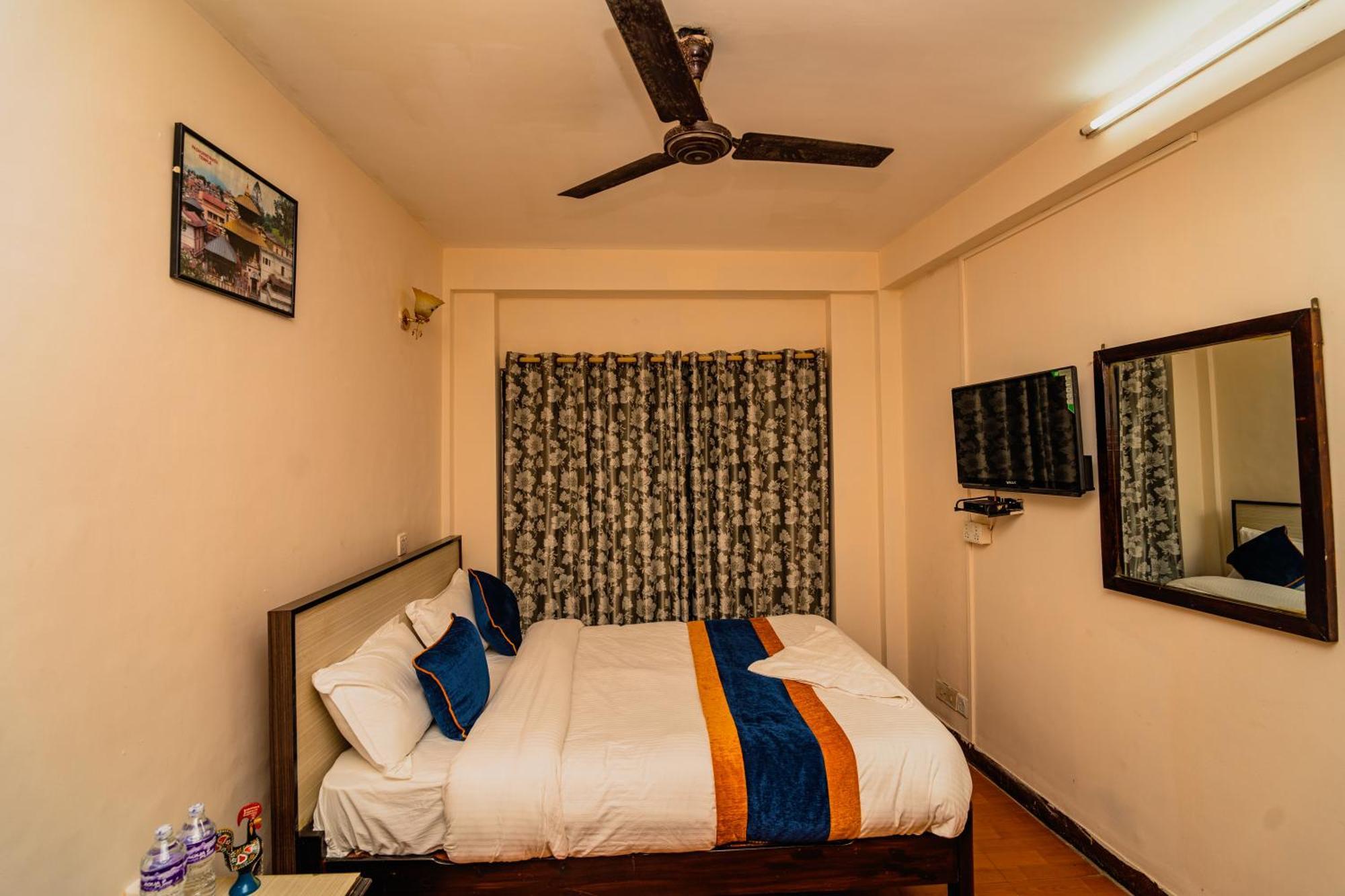 Karma Travellers Home Kathmandu Exterior photo